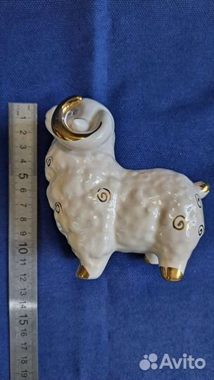 Фарфоровые статуэтки