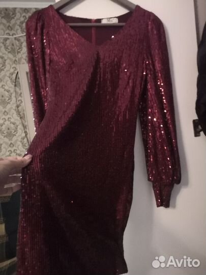 Платье, состояние нового, размер 40-42