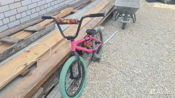 Трюковой велосипед bmx.быстрым за 15000