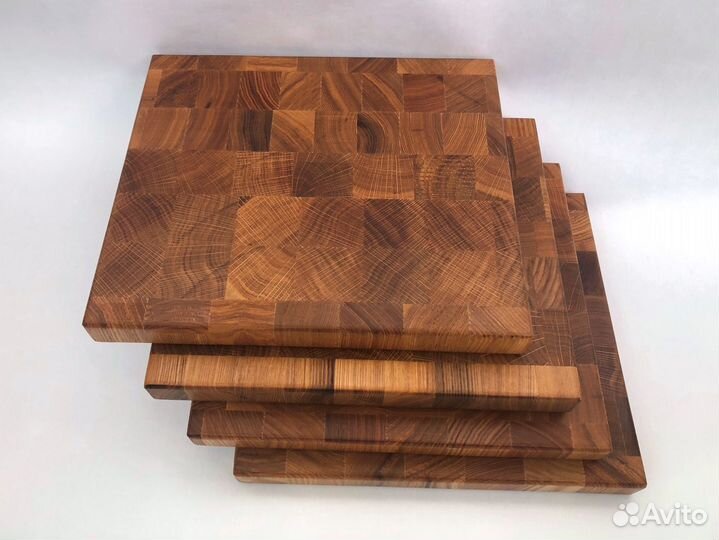 Торцевая разделочная доска из дуба 240х280х30 мм