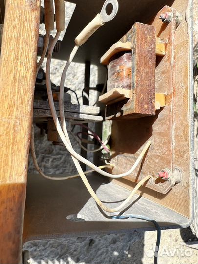 Тиристор силовой Т1000 с радиатором