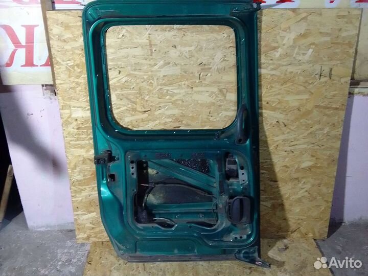 Дверь левый боковой сдвижной Renault Kangoo