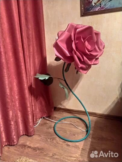 Светильник из изолона напольный