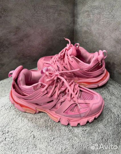 Balenciaga Track