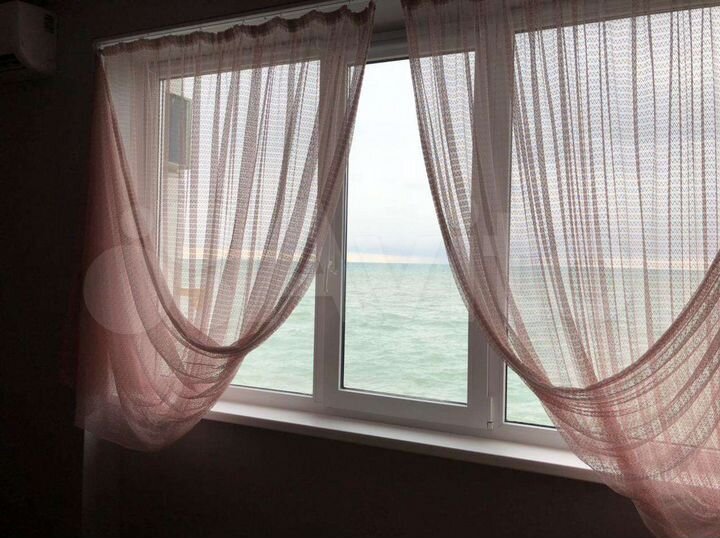 Комната 50 м², 1/4 эт.