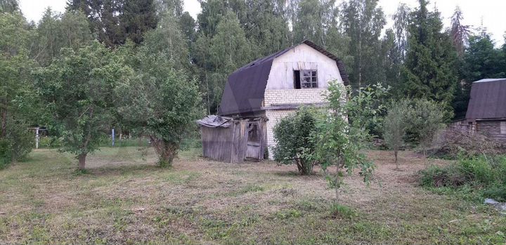 Дача 50 м² на участке 8 сот.