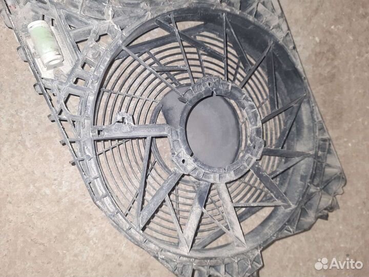 Вентилятор охлаждения радиатора мерседес 639