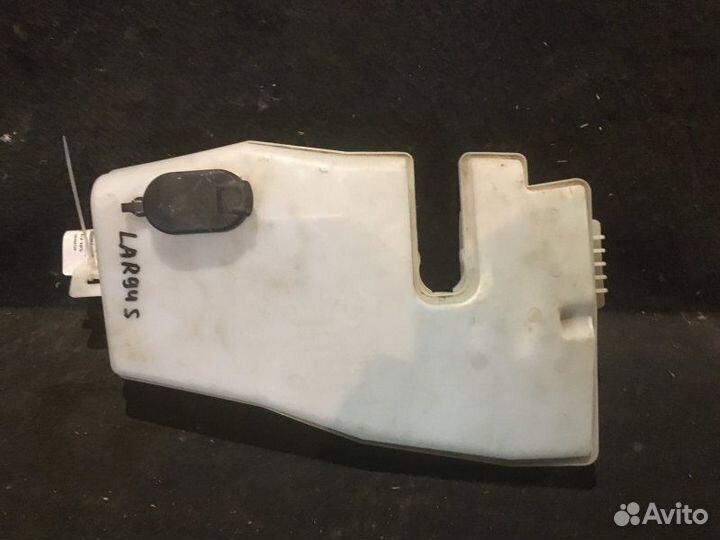 Бачок омывателя LADA Largus 2012