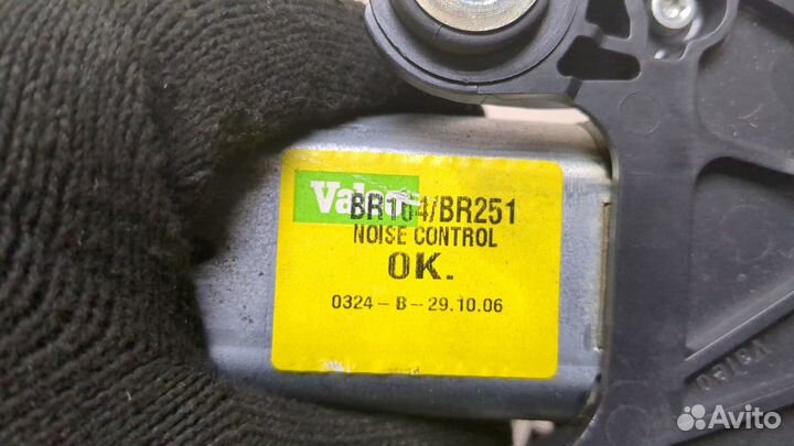 Двигатель стеклоочистителя задний Mercedes ML W164