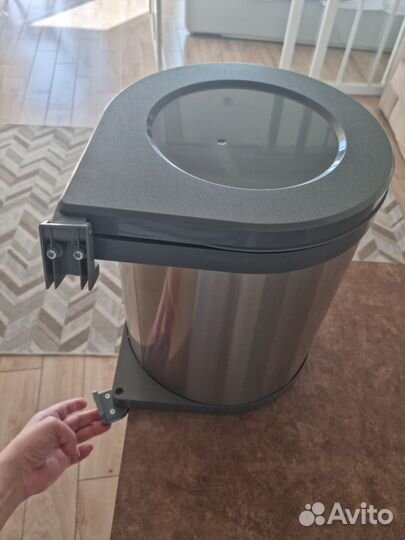 Мусорное ведро