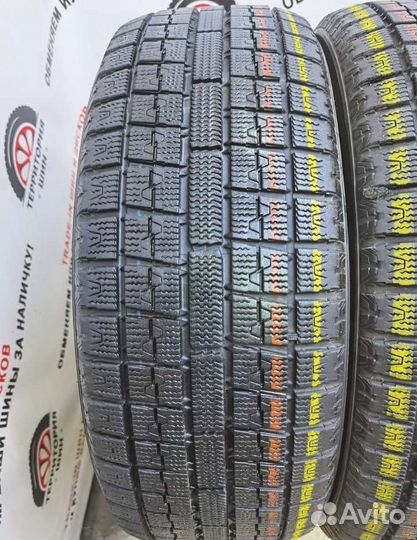 Toyo Observe Garit KX 215/55 R17 94Q