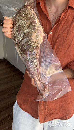 Ножка ягненка с розмарином и чесноком