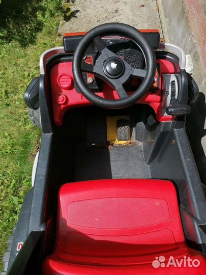 Машинка-каталка peg perego