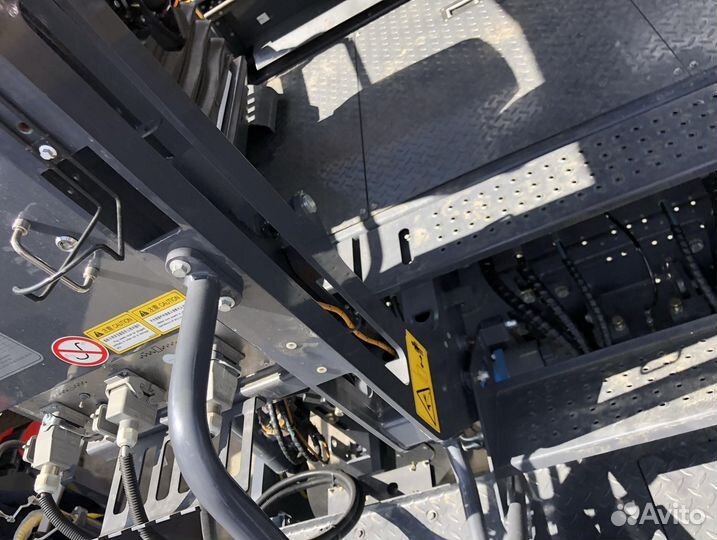 Асфальтобетоноукладчик XCMG RP603, 2023