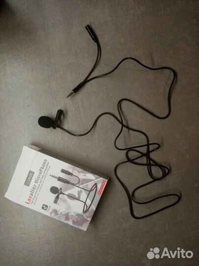 Микрофон петличный с дополнительным разъемом AUX J