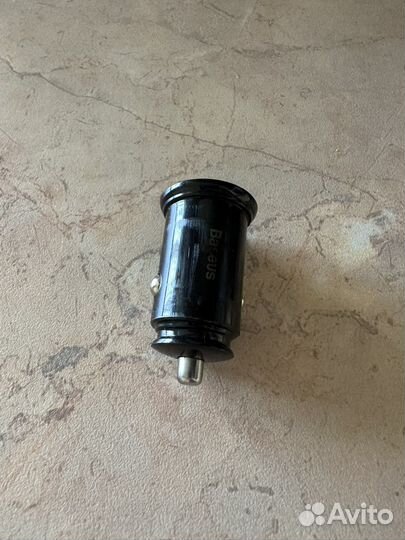 Автомобильная зарядка Baseus (от прикуривателя)