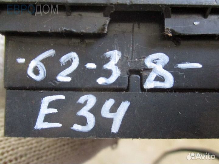 Кнопка стеклоподъемника BMW E34 s1051676