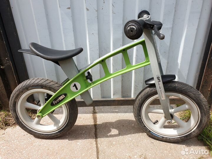 Беговел Firstbike 12