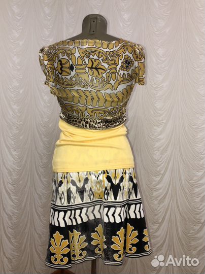 Костюм женский новый