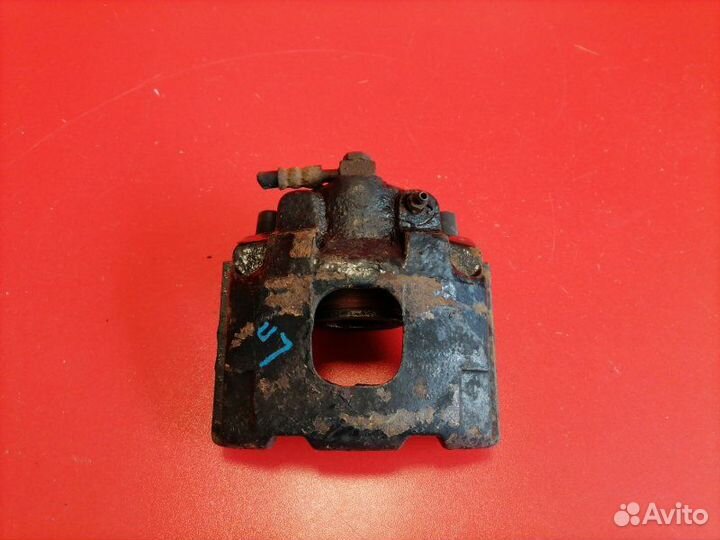 Суппорт передний левый Mercedes-Benz M-Class W163