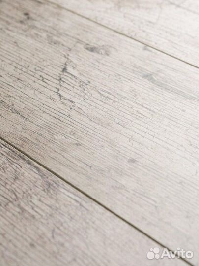 Ламинат Rancho Дуб Монтана 8мм 33кл с фаской