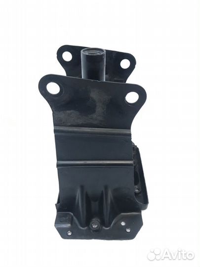 Кронштейн усилителя бампера передний правый