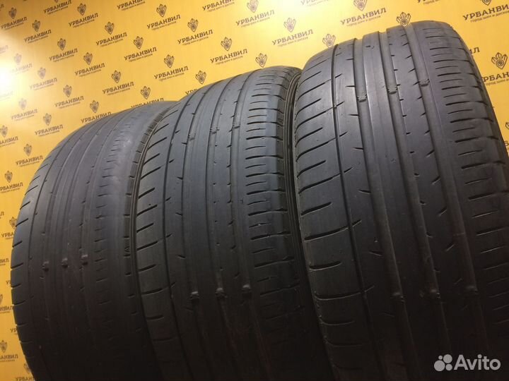 Dunlop SP Sport Maxx 050+ 215/55 R17 94Y