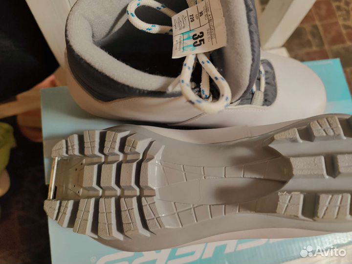 Лыжные ботинки детские 35