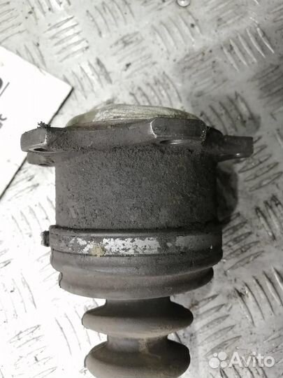 Привод передний левый Volkswagen Passat B5+