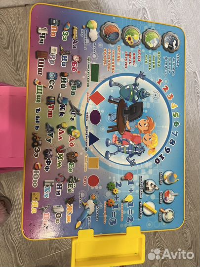 Стол и стульчик для ребенка