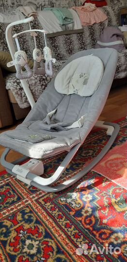 Детская шезлонг-качалка joie