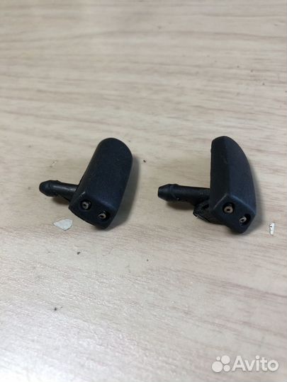 Форсунка омывателя лобового стекла VW, audi, seat