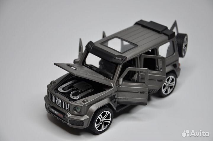 Модель авто Mercedes-Benz G800 Brabus 1:32 металл