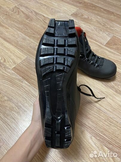 Лыжные ботинки spine