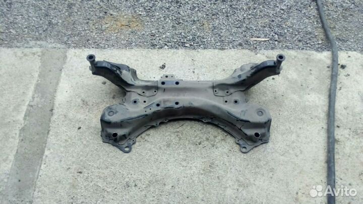 Подрамник на Тойота Рав 4 V40