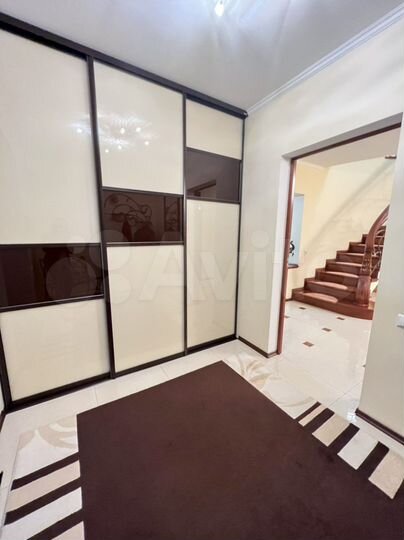 Дом 396,5 м² на участке 10 сот.