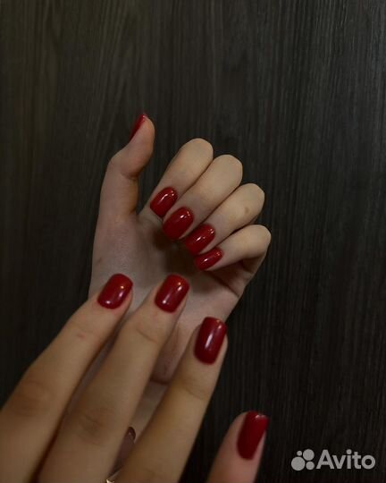 Маникюр Гелем