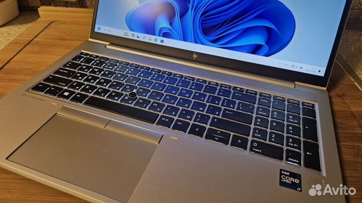 HP EliteBook 850 G8 (i7-1185/32/512)