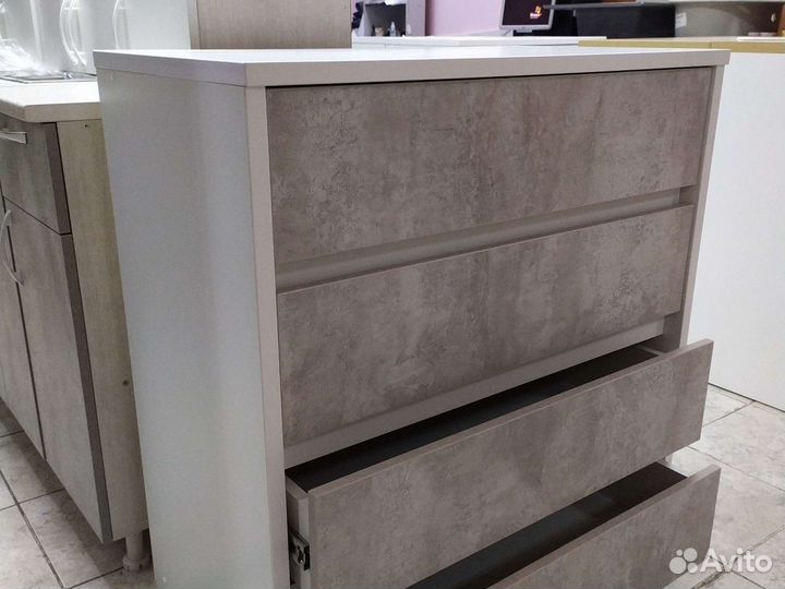 Комод без ручек