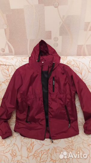 Ветровка женская