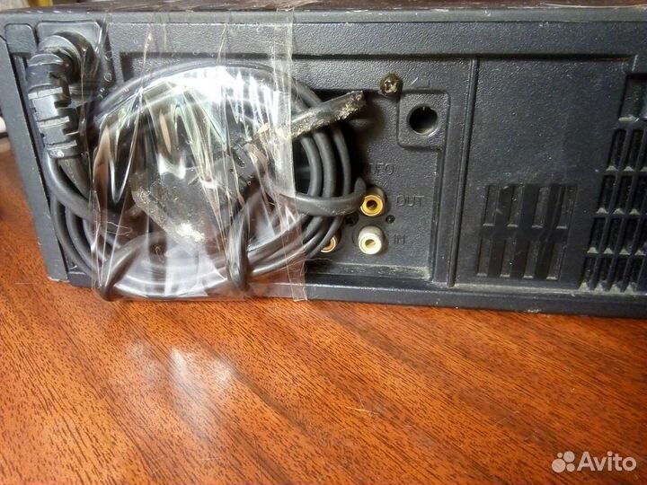 Видеомагнитофон panasonic nv p04