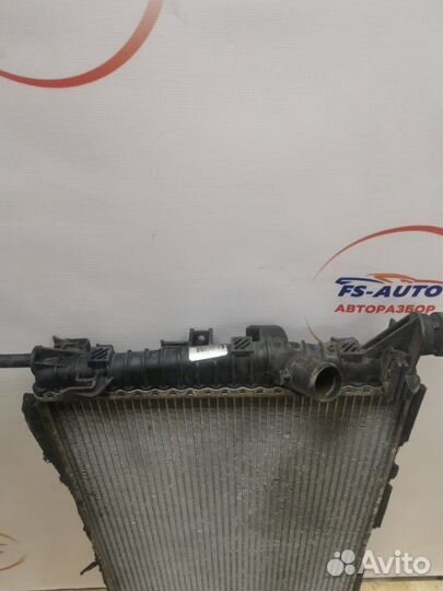 Радиатор охлаждения Ford Focus 2 универсал 1.6