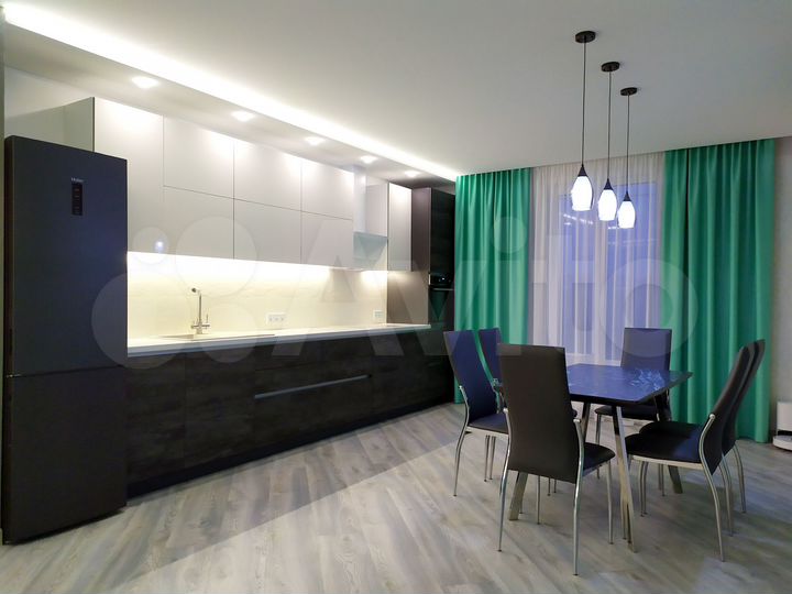 Дом 307 м² на участке 12 сот.