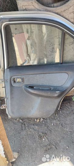 Дверь задняя правая нисан санни fb14