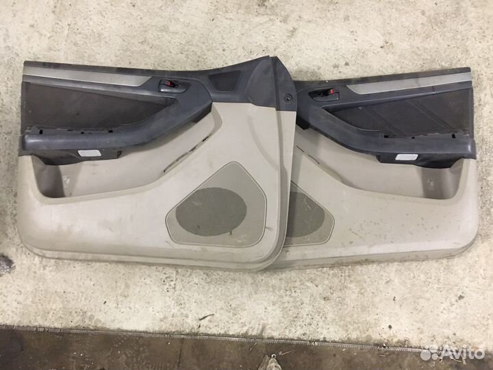 Обшивка дверей Toyota 4Runner (2819)