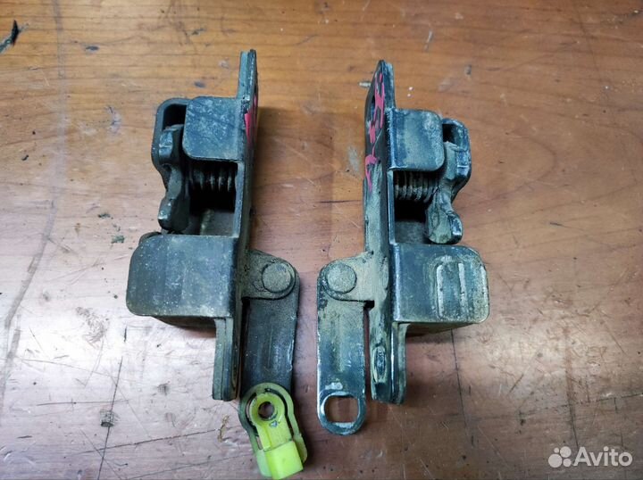 Замок крышки багажника Ssang Yong Actyon Sports