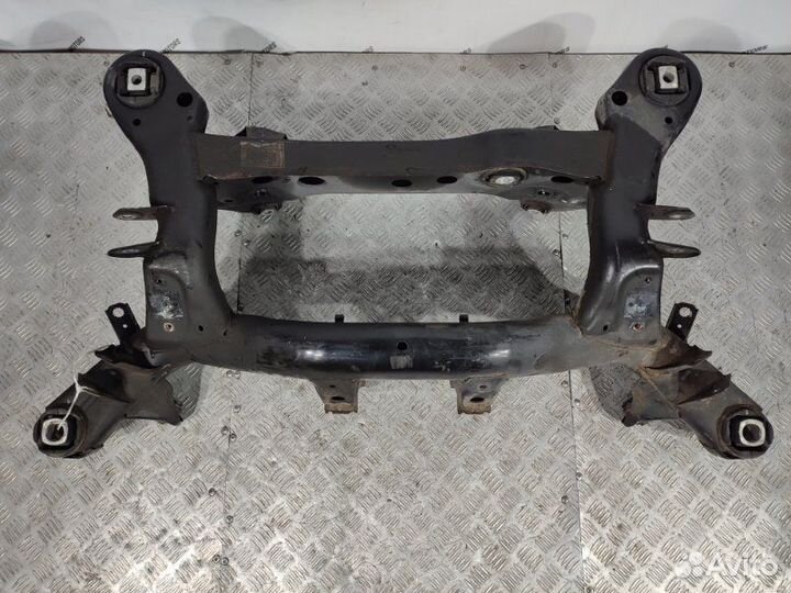 Балка подвески задняя Bmw 3-Series E90 N46B20B