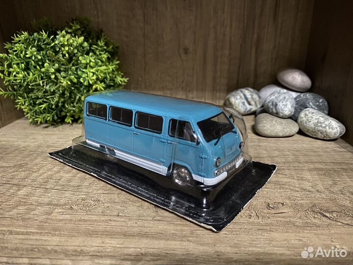 Модель автомобиля раф-977