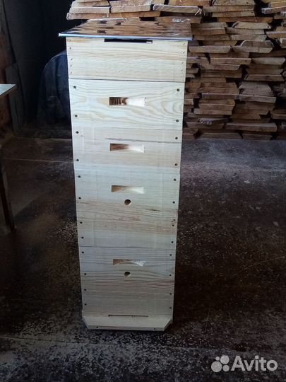 Улей для пчел деревянный