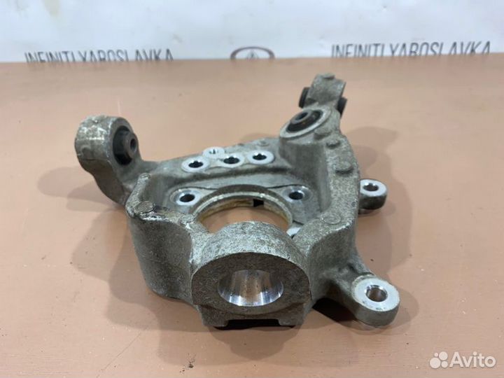 Кулак задний правый Nissan Murano Z51 VQ35DE 2009